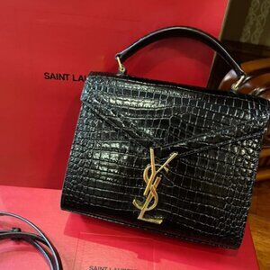 Exquisite women's leather bags